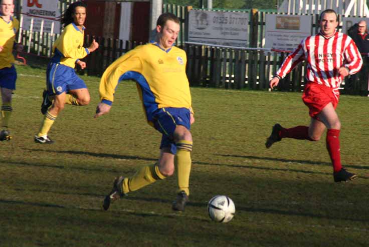 PUNTON STEALS THE POINTS AT CROYDON