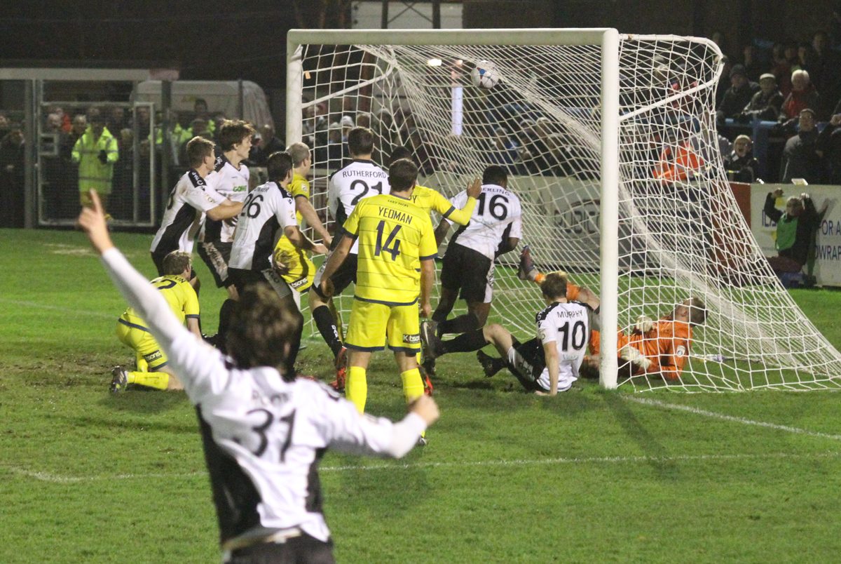 DAFC 2-2 TORQUAY