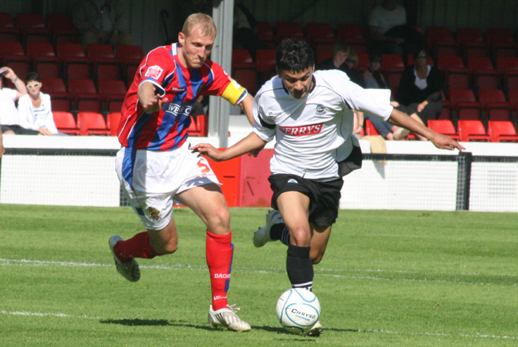 HUGHES COMMITS TO DAFC