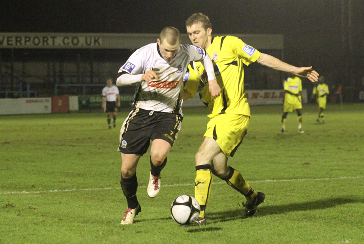 WOKING OUTCLASS WHITES