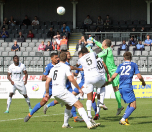 2018-08-25 EastleighH 26 goalmouth