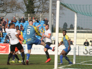 2019-03-30 SolihullMoorsA 27 goal