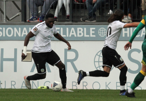 2019-10-05 NottsCountyH 02 Effiong