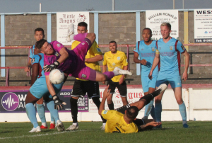2019-10-19 WeymouthA (FAC) 40 goalmouth