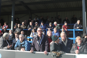2019-11-10 SouthendH (FAC1P) 011 crowd