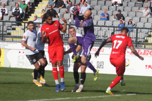 2021-09-25 BromleyH 11 goalmouth