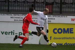 2021-12-18 BromleyH (FAT) 04 Caton
