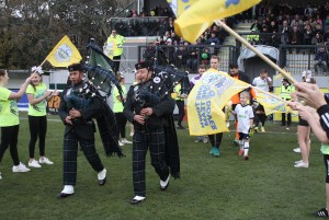 2016-11-19 GuiseleyH 02 pipers