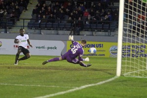 2016-11-19 GuiseleyH 23 Emmanuel goal