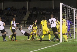 2016-11-22 WokingH 03 goalmouth