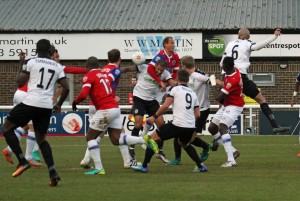 2016-12-03 DagenhamH 09 goalmouth