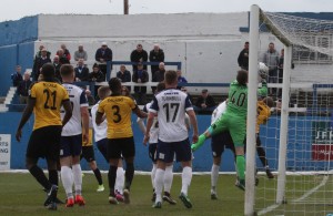 2017-04-29 BarrowA 21 goalmouth