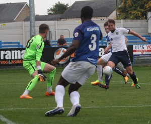 2017-09-23 GuiseleyA 35 goalmouth