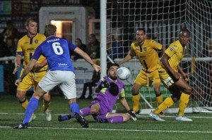 2017-10-03 SuttonA 22 goalmouth