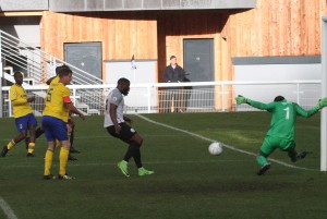 2017-10-21 MaidenheadH 23 goalmouth